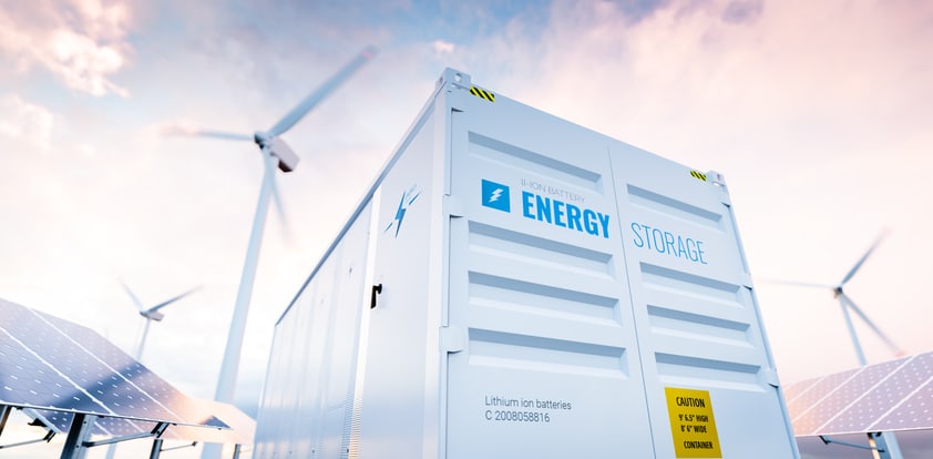 Koncepcyjne obraz nowoczesnego systemu magazynowania energii baterii z turbin wiatrowych i elektrowni słonecznych w tle. Renderowanie 3d