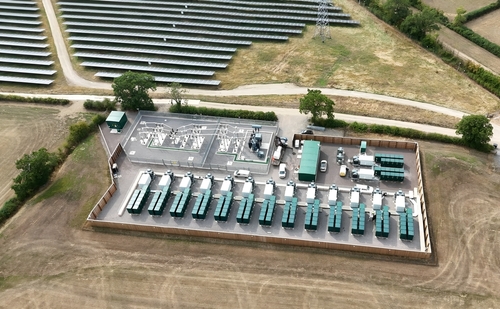 Bateryjny blitzkrieg na rynku mocy. Czy magazyny energii odetną węglowych gigantów od miliardowych dotacji?