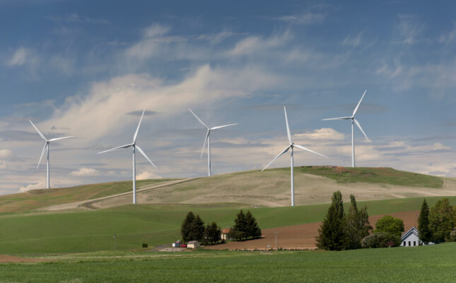 pne-sprzedaje-projekty-wiatrowe-repowering-polska
