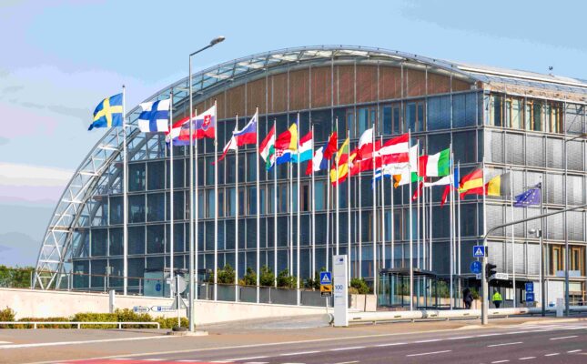 30 mln euro grantu dla Ukrainy. Magazyny energii mają pomóc przebudować ciepłownictwo